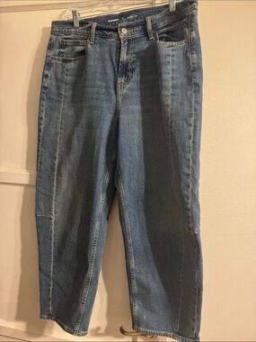 Old Navy Women's Light Blue Barrel Jeans